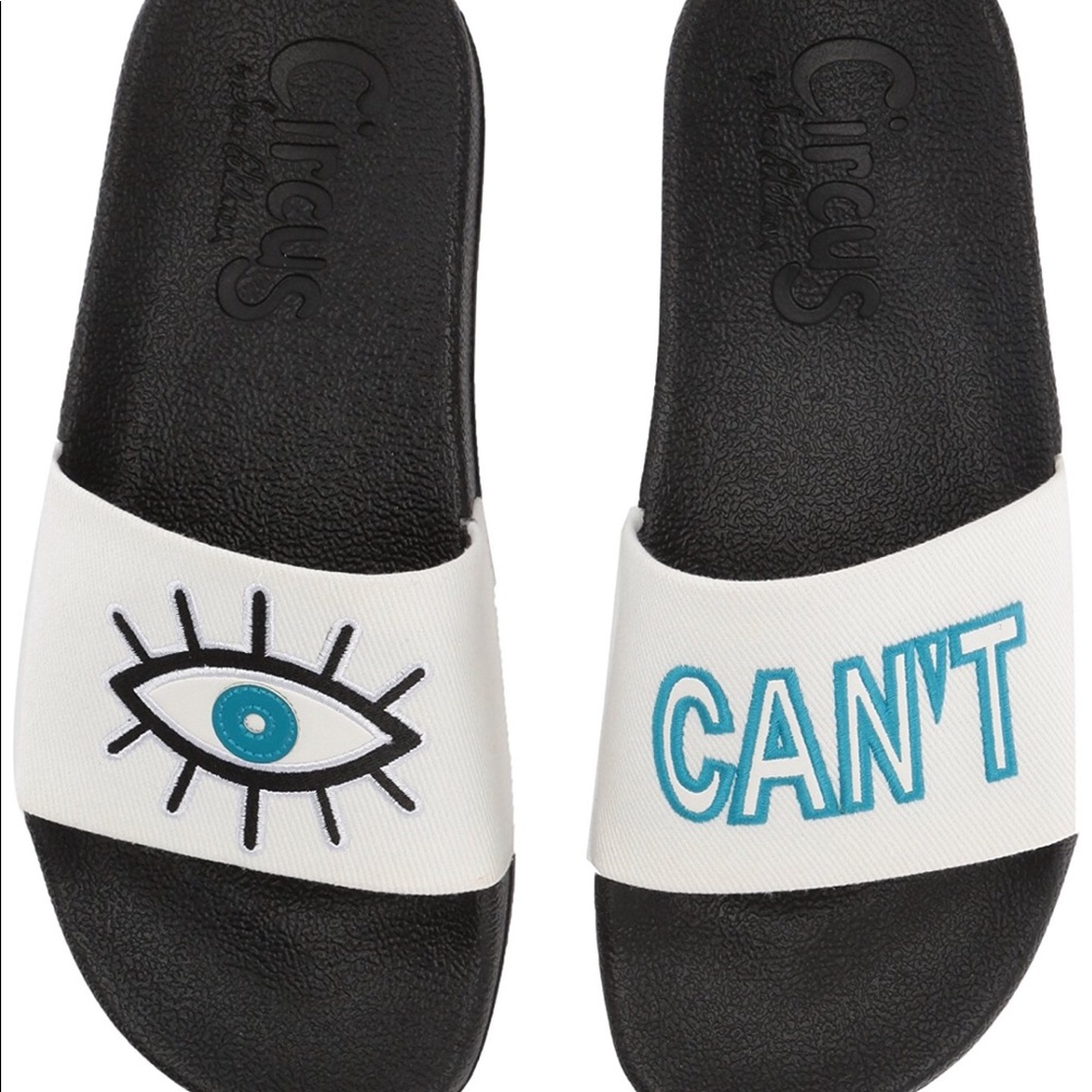 CIRCUS “👀Can’t” Slides